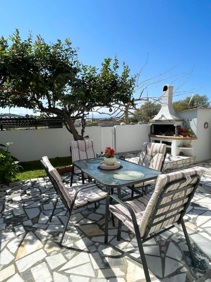 Sunny Beach House Corinto Esterno foto